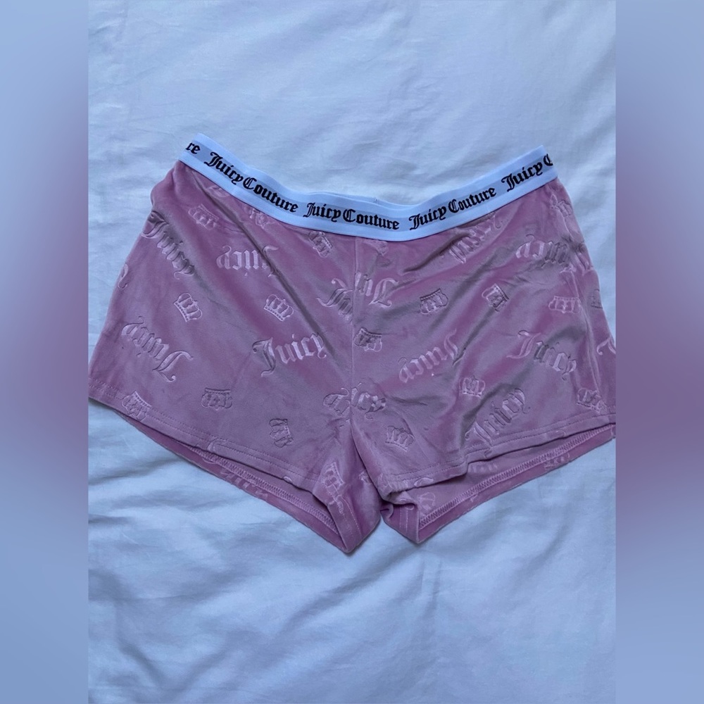 Juicy couture pink velour crown sleep shorts 🎀